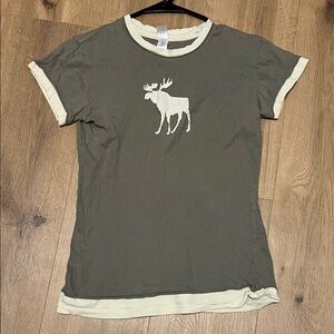 Olive and Cream Moose Yellowstone National Park Graphic Juniors Tee